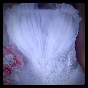 Beautifully designed wedding dress'